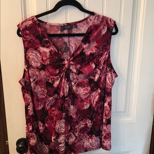Apt. 9 Burgundy and Pink Floral Twist-Front Sleeveless Top